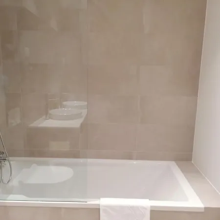Regentova 3*