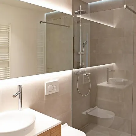 Regentova 3*