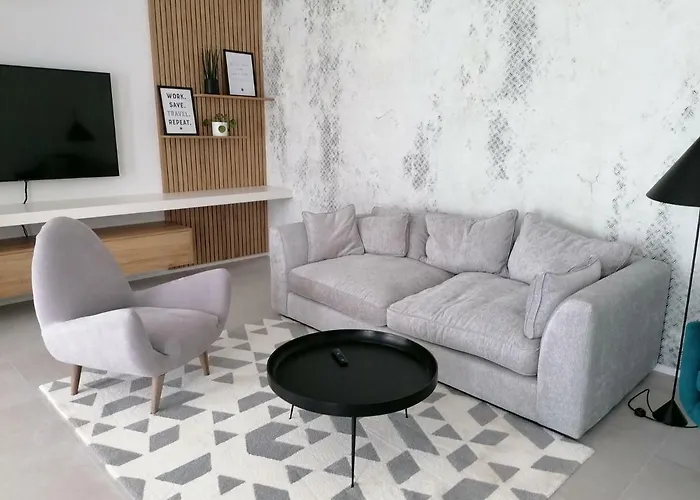 Regentova Aparthotel 3*